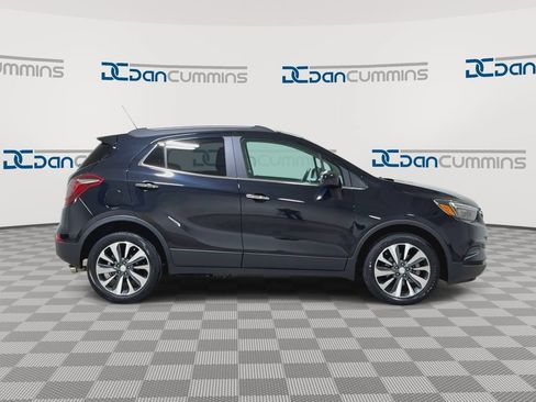 Used 2022 Buick Encore Preferred w/ Safety Package FWD image 9