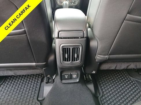 Used 2018 Jeep Compass Latitude w/ Popular Equipment Group AWD/4WD image 13