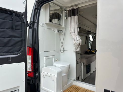 Used 2021 RAM ProMaster 1500 w/ Convenience Group FWD image 32