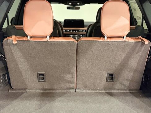 New 2026 Lincoln Aviator Reserve AWD/4WD image 33