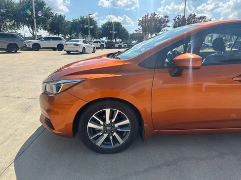 Used 2020 Nissan Versa SV FWD image 2