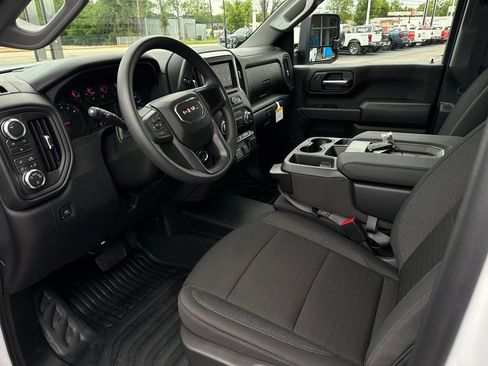 New 2026 GMC Sierra 2500 Pro w/ 1SA Pro Safety Plus Package AWD/4WD image 9