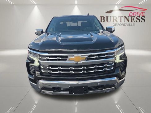 New 2026 Chevrolet Silverado 1500 LTZ w/ LTZ Premium Package AWD/4WD image 3
