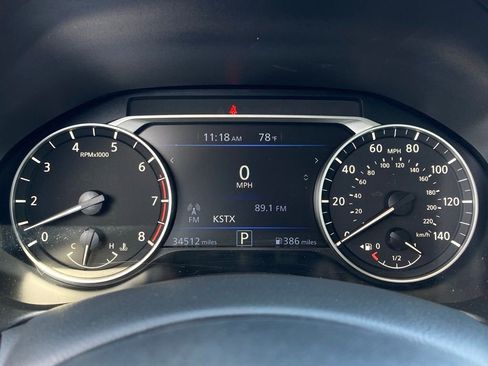 Used 2025 Nissan Altima 2.5 SV FWD image 12