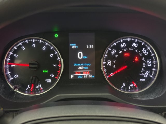 Used 2022 Toyota RAV4 XLE w/ Convenience Package FWD image 16