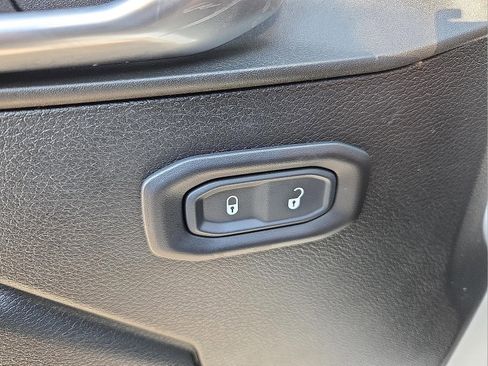 Used 2020 Jeep Wrangler Unlimited Sport S image 15