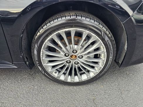 Used 2016 Toyota Avalon Limited image 9