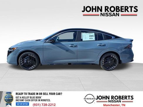 New 2026 Nissan Sentra SR w/ Floor Mat Package FWD image 2