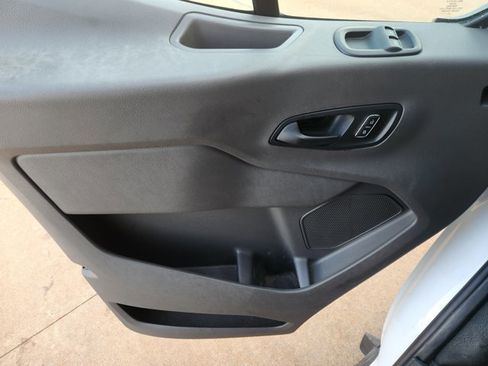 Certified 2023 Ford Transit 350 Medium Roof image 21