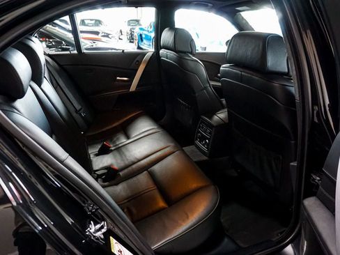 Used 2007 BMW M5 RWD image 50