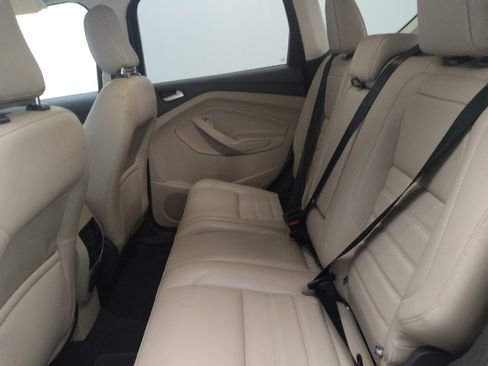 Used 2019 Ford Escape Titanium AWD/4WD image 18