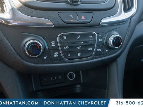 Used 2024 Chevrolet Equinox LT FWD image 11