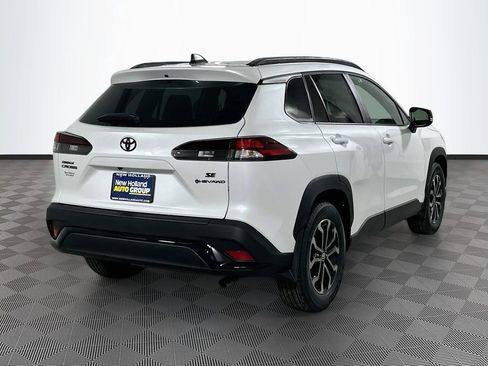 New 2026 Toyota Corolla Cross AWD Hybrid w/ Moonroof Package image 5