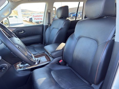 Used 2020 Nissan Armada Platinum w/ Interior Lighting Package image 21