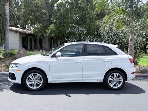 Used 2018 Audi Q3 2.0T Premium w/ Convenience Package FWD image 2