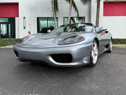 Used 2004 Ferrari 360 Spider image 7