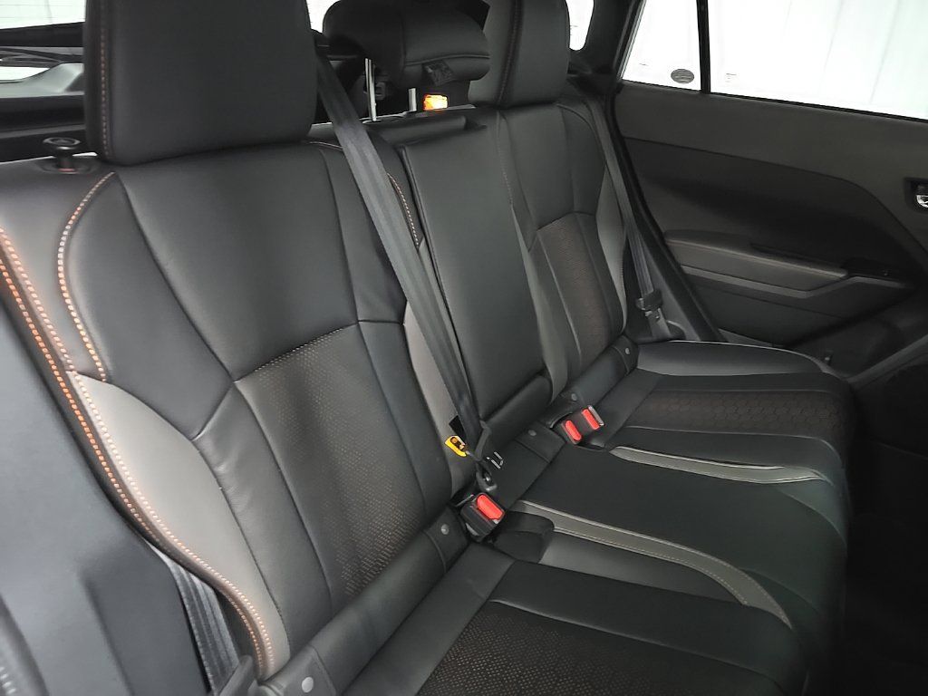 Used 2024 Subaru Crosstrek 2.5i Limited AWD/4WD image 17