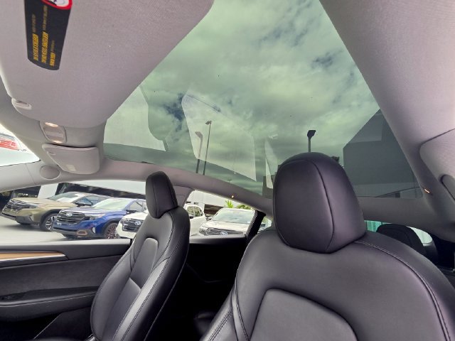 Used 2023 Tesla Model Y Performance AWD/4WD image 26