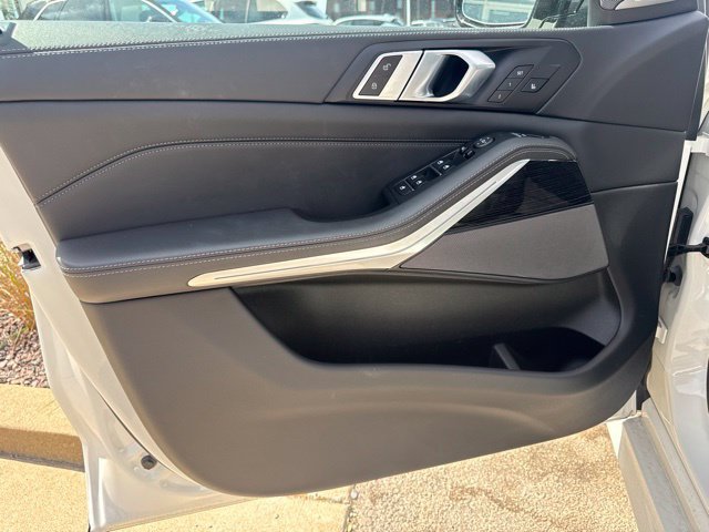 Certified 2024 BMW X5 xDrive40i w/ M Sport Package AWD/4WD image 12