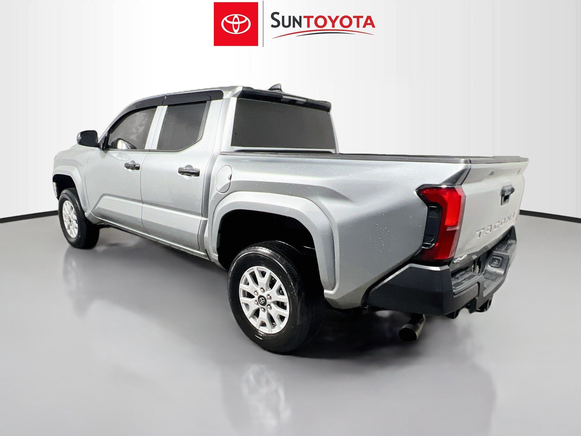 Used 2024 Toyota Tacoma SR AWD/4WD image 6