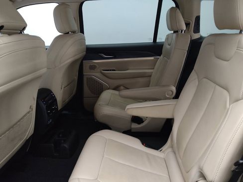 Used 2021 Jeep Grand Cherokee L Limited w/ MOPAR Finishing Package image 18