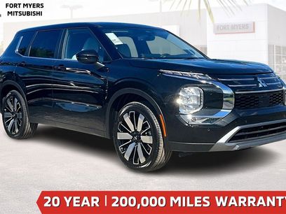 New 2025 Mitsubishi Outlander SE