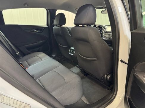 Used 2021 Chevrolet Malibu LT FWD image 24