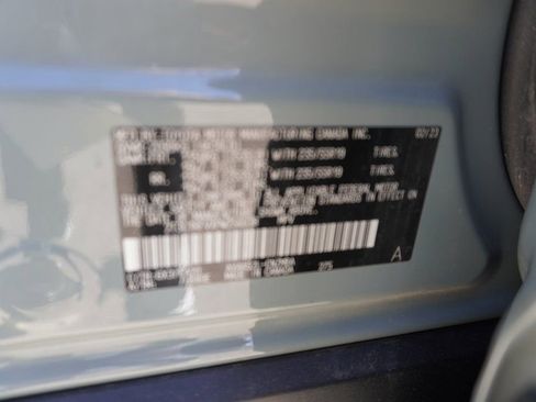 Used 2023 Toyota RAV4 XLE Premium image 29