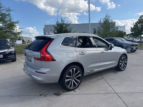 Used 2023 Volvo XC60 B5 Ultimate w/ Protection Package Premier image 5