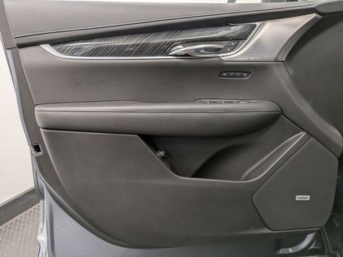 Used 2020 Cadillac XT6 Premium Luxury image 19