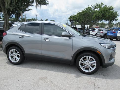 Used 2023 Buick Encore GX Preferred FWD image 2