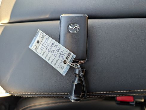 Used 2025 MAZDA CX-90 Plug-In Hybrid w/ Premium Plus image 40