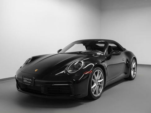 Certified 2022 Porsche 911 Carrera RWD image 8