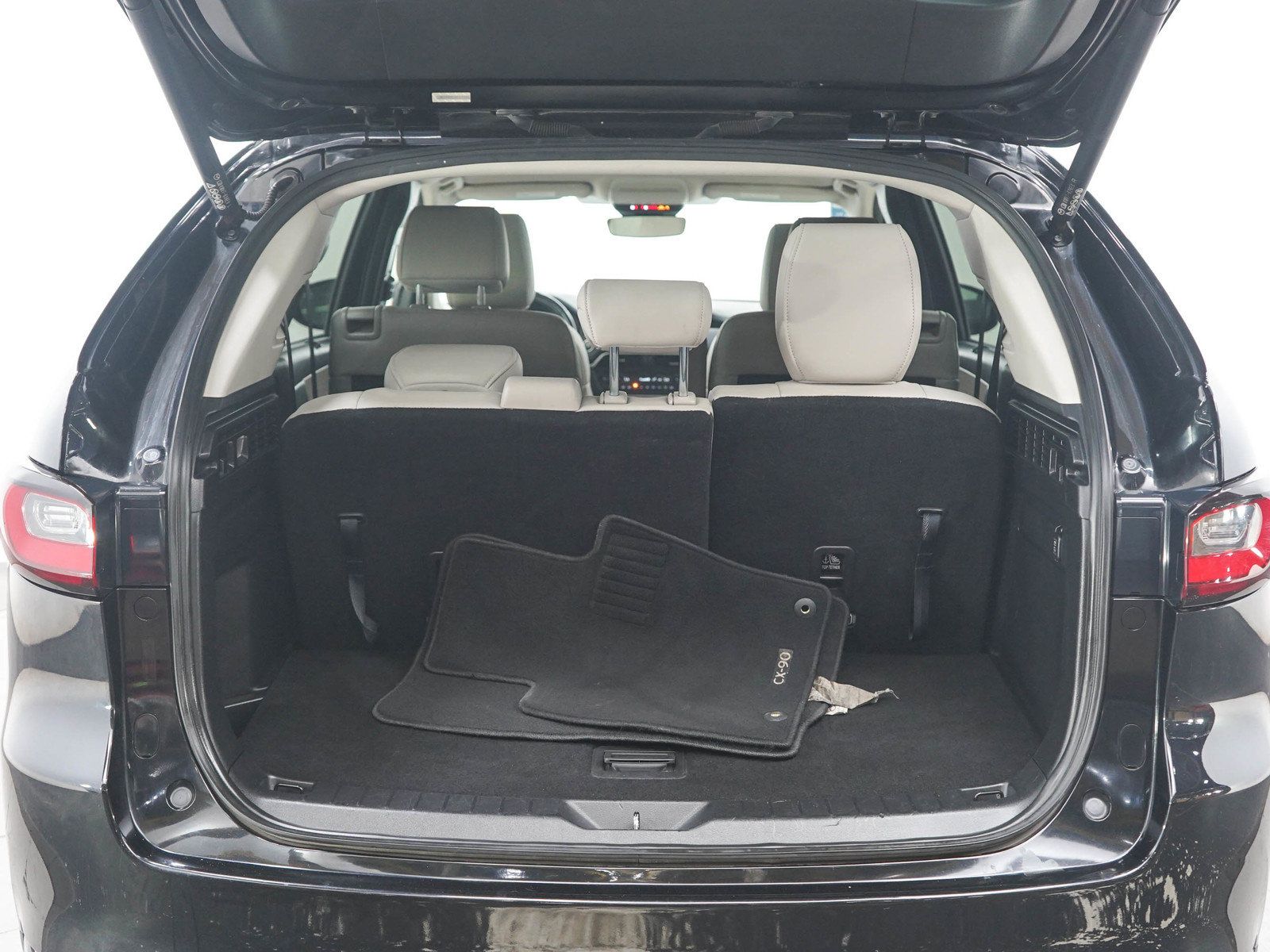 Used 2024 MAZDA CX-90 3.3 Turbo w/ Preferred Package AWD/4WD image 17