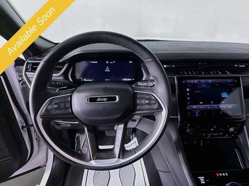 Used 2024 Jeep Grand Cherokee L Limited AWD/4WD image 11