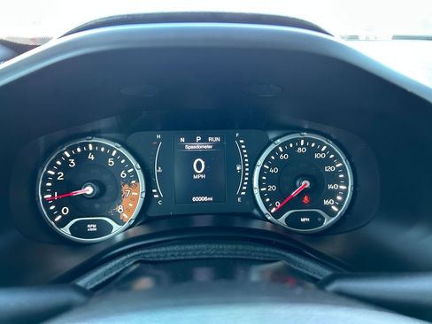 Certified 2018 Jeep Renegade Altitude image 11