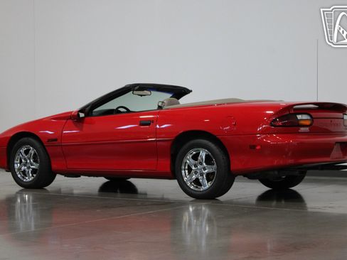 Used 1997 Chevrolet Camaro Z28 w/ Preferred Equipment Group 2 RWD image 27