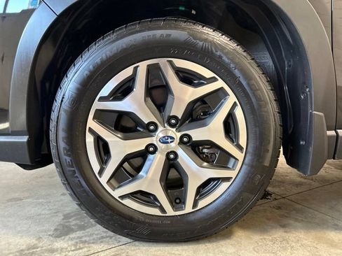 Used 2023 Subaru Forester Premium AWD/4WD image 10