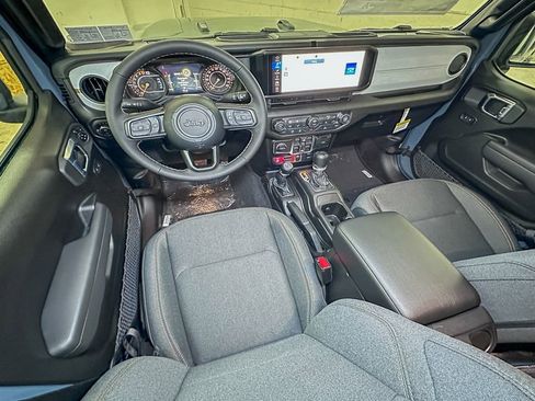 New 2026 Jeep Gladiator Willys image 9