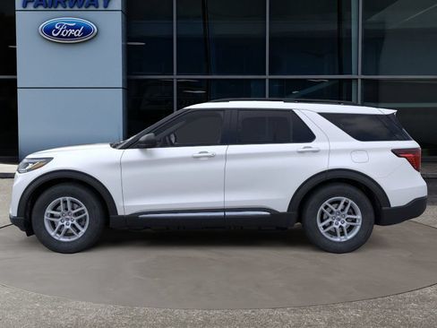 Used 2025 Ford Explorer Active RWD image 3