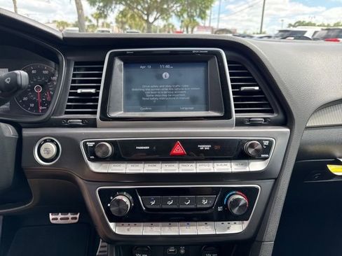 Used 2018 Hyundai Sonata Sport FWD image 26
