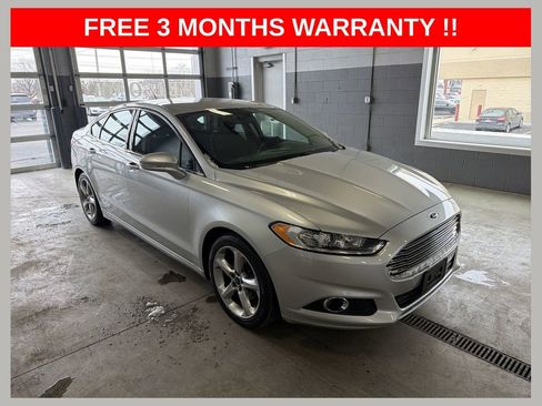 Used 2016 Ford Fusion SE w/ Equipment Group 201A FWD image 1