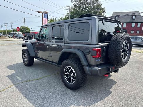 Certified 2025 Jeep Wrangler Unlimited Rubicon w/ Convenience Group AWD/4WD image 5