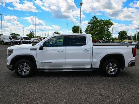 Used 2022 GMC Sierra 1500 SLT w/ SLT Convenience Package AWD/4WD image 8