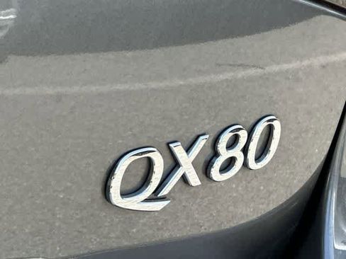 Used 2017 INFINITI QX80 4WD w/ Driver Assistance Package image 19
