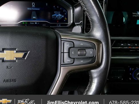 Used 2023 Chevrolet Silverado 1500 High Country w/ High Country Premium Package AWD/4WD image 11