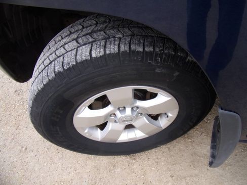 Used 2010 Nissan Xterra S image 4