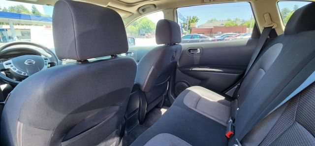 Used 2011 Nissan Rogue SV w/ Premium Pkg AWD/4WD image 8