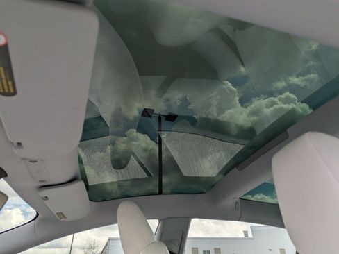 Used 2025 Tesla Model 3 Long Range image 21