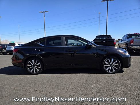 Used 2025 Nissan Sentra SV w/ SV Premium Package image 7